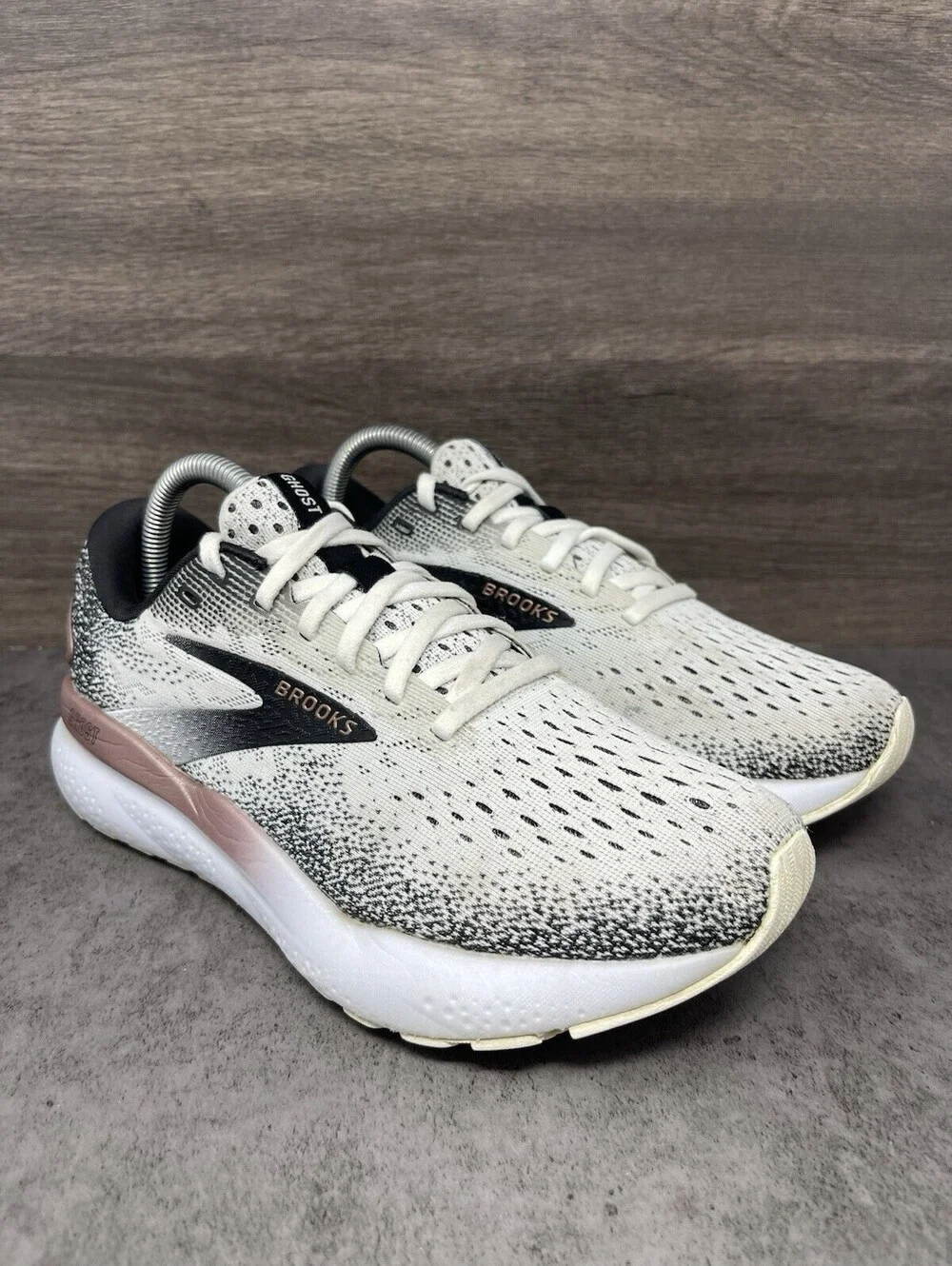 Brooks Ghost 16 White Black Rose Gold Womens Size 8 DNA LOFT v3 Running Shoes